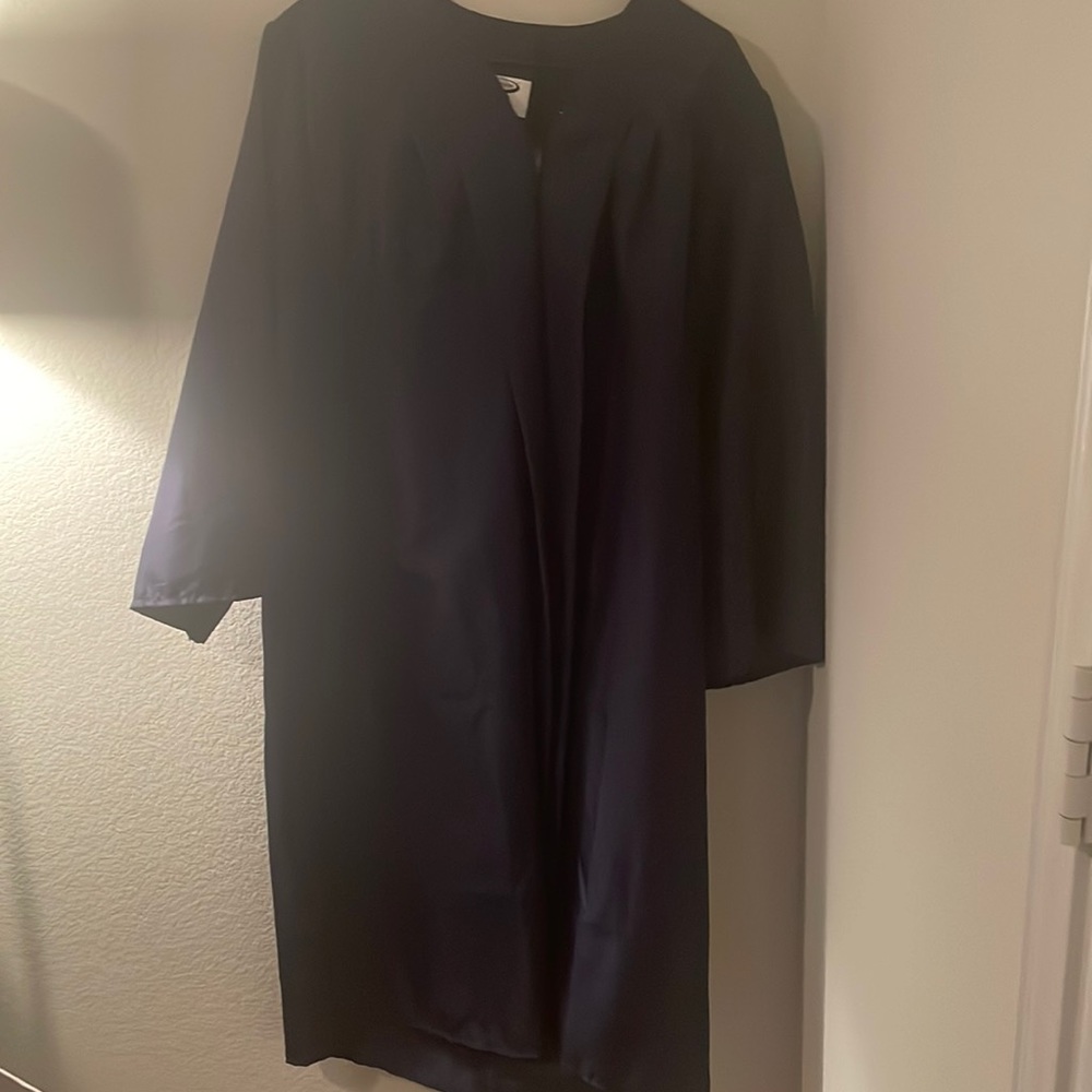 Jostens graduation robe 5‘4“ to 5‘6“